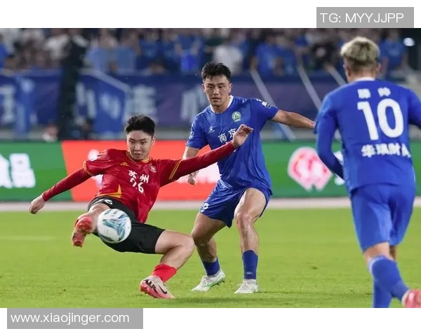 南京足球队的蜕变之旅城市联赛特别报道探寻新起点与未来发展方向