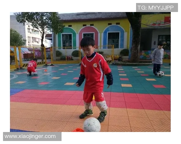 黄州足球守的成长之路与未来展望：从地方小将到全国舞台的梦想追逐